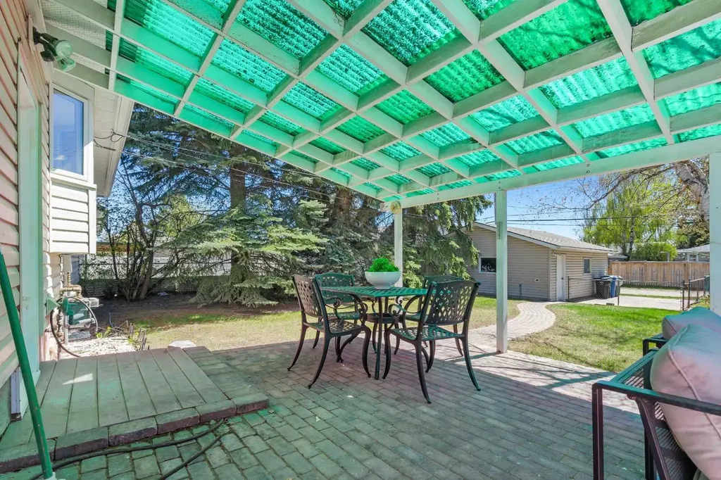 487 Arlington Drive SE Calgary AB T2H1S4