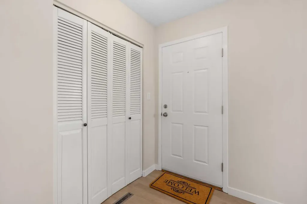 487 Arlington Drive SE Calgary AB T2H1S4