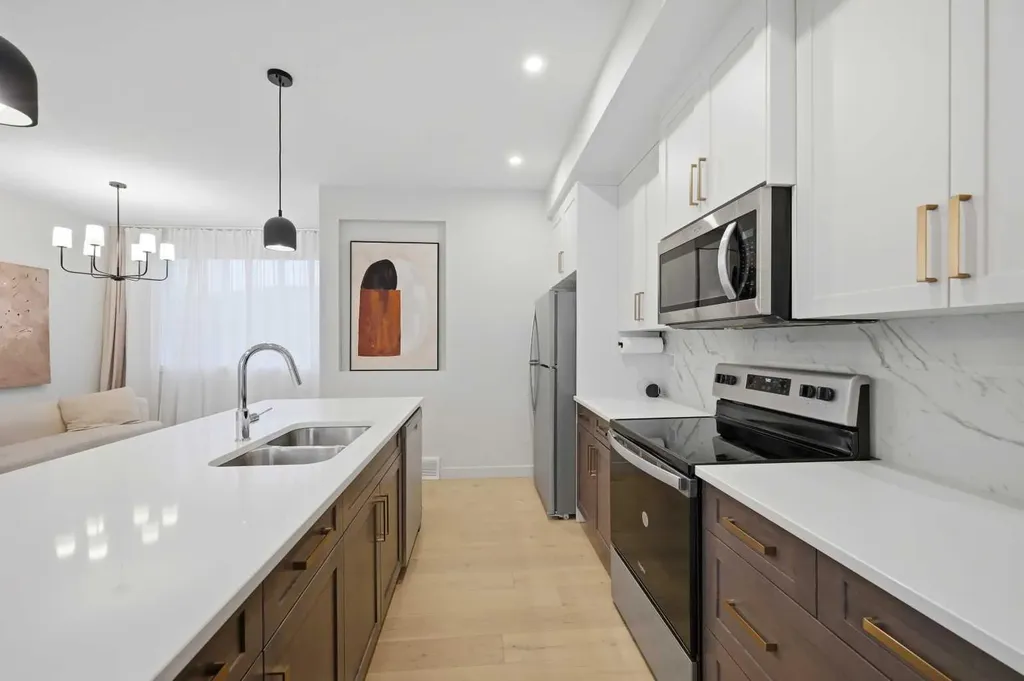 7 Lambeau Lane SE Airdrie AB T4A 3P4