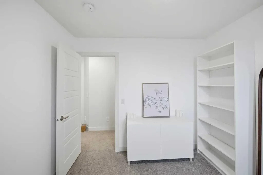 7 Lambeau Lane SE Airdrie AB T4A 3P4
