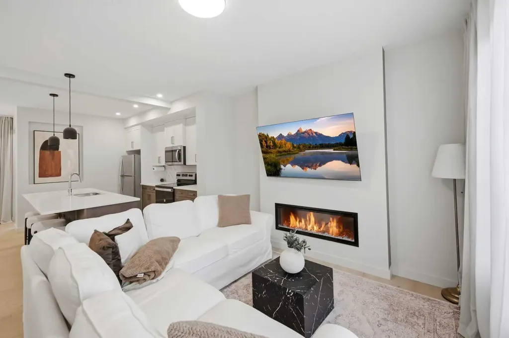 7 Lambeau Lane SE Airdrie AB T4A 3P4