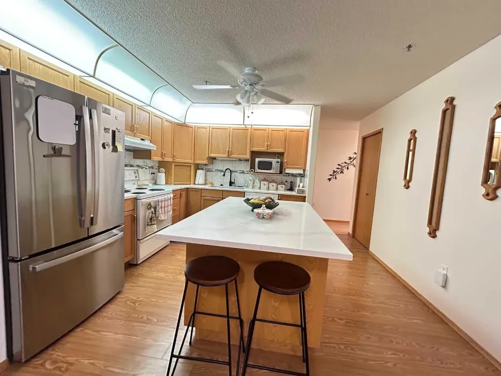 3021 13 Avenue SE Medicine Hat AB T1B 4E2
