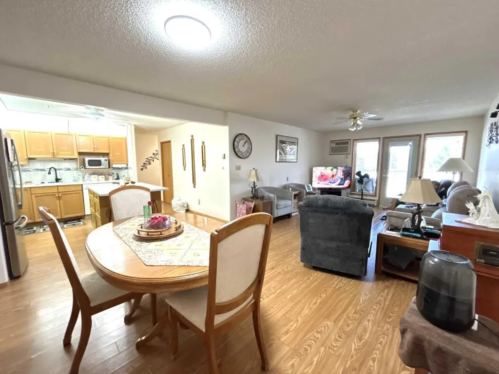 3021 13 Avenue SE Medicine Hat AB T1B 4E2