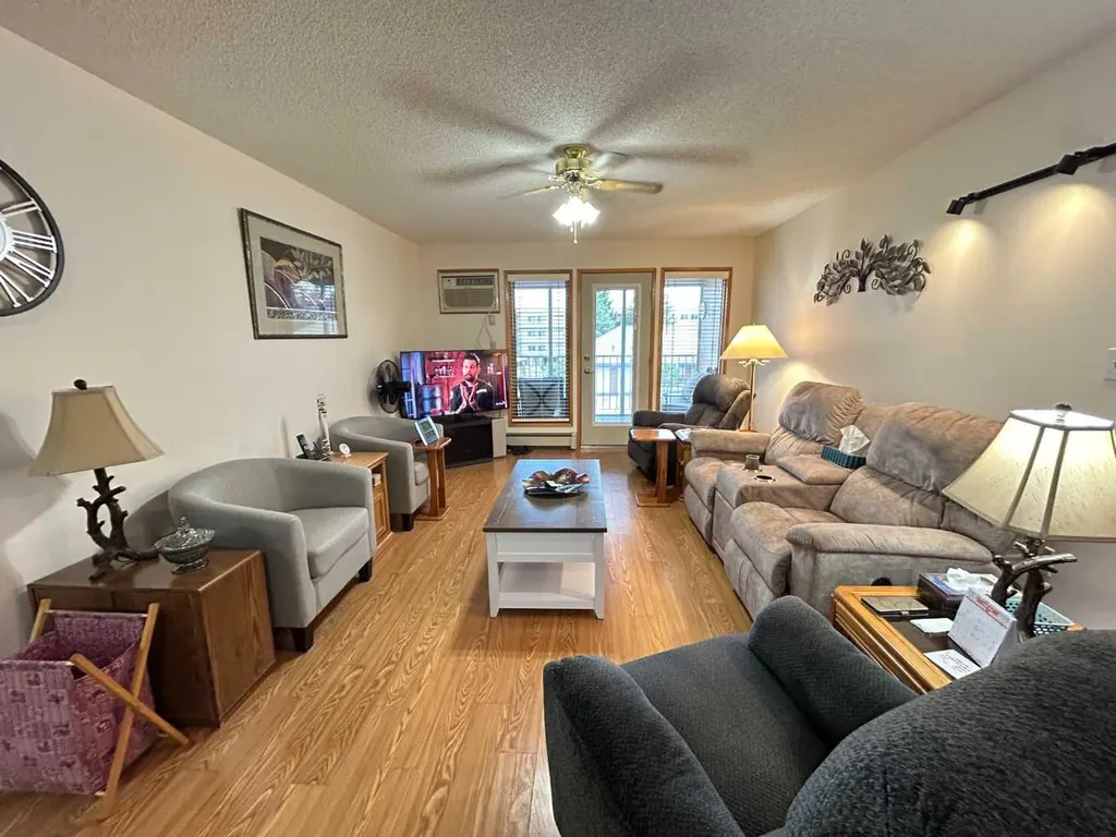3021 13 Avenue SE Medicine Hat AB T1B 4E2