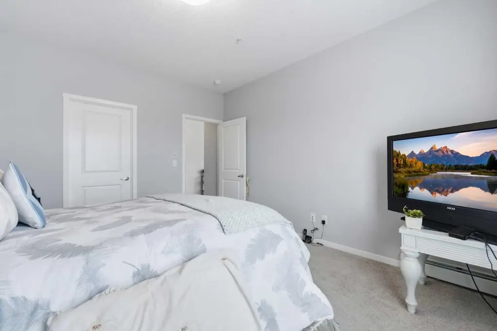370 Harvest Hills Common NE Calgary AB T3K 2M8