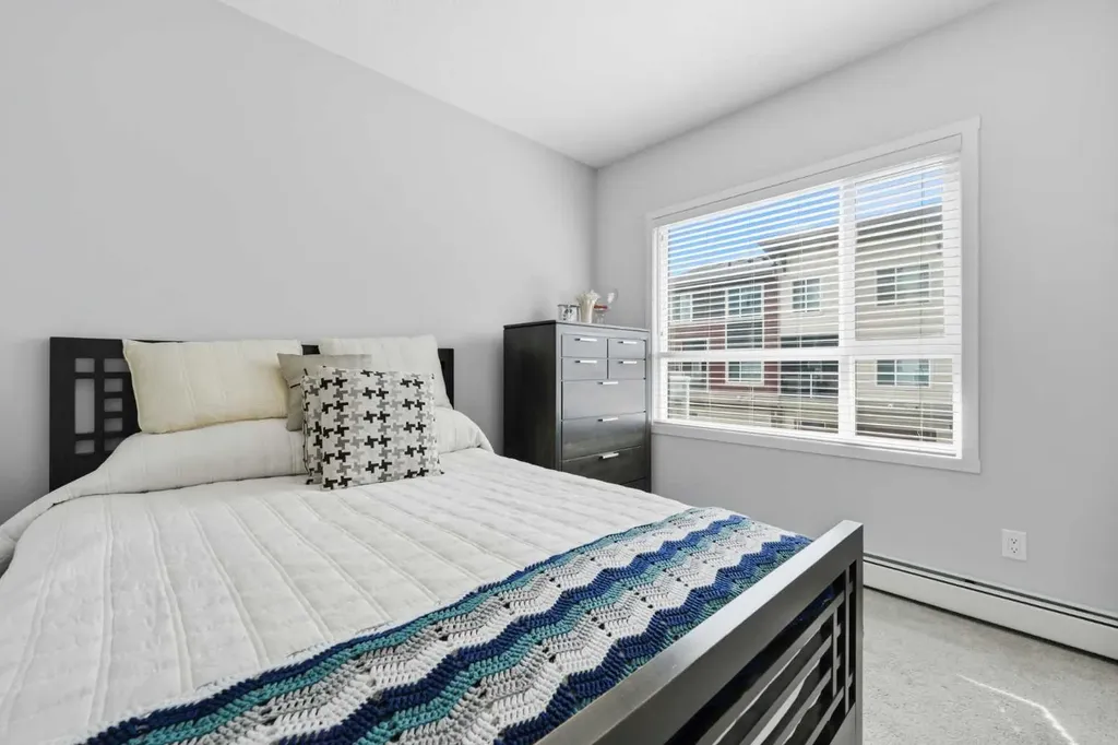 370 Harvest Hills Common NE Calgary AB T3K 2M8