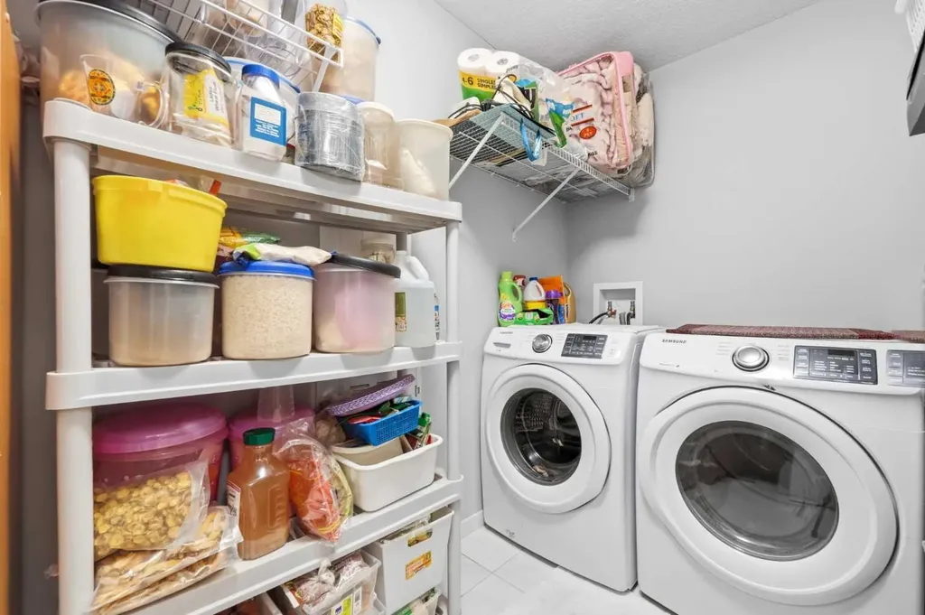 370 Harvest Hills Common NE Calgary AB T3K 2M8