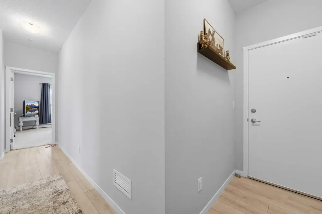 370 Harvest Hills Common NE Calgary AB T3K 2M8