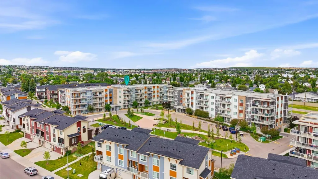 370 Harvest Hills Common NE Calgary AB T3K 2M8