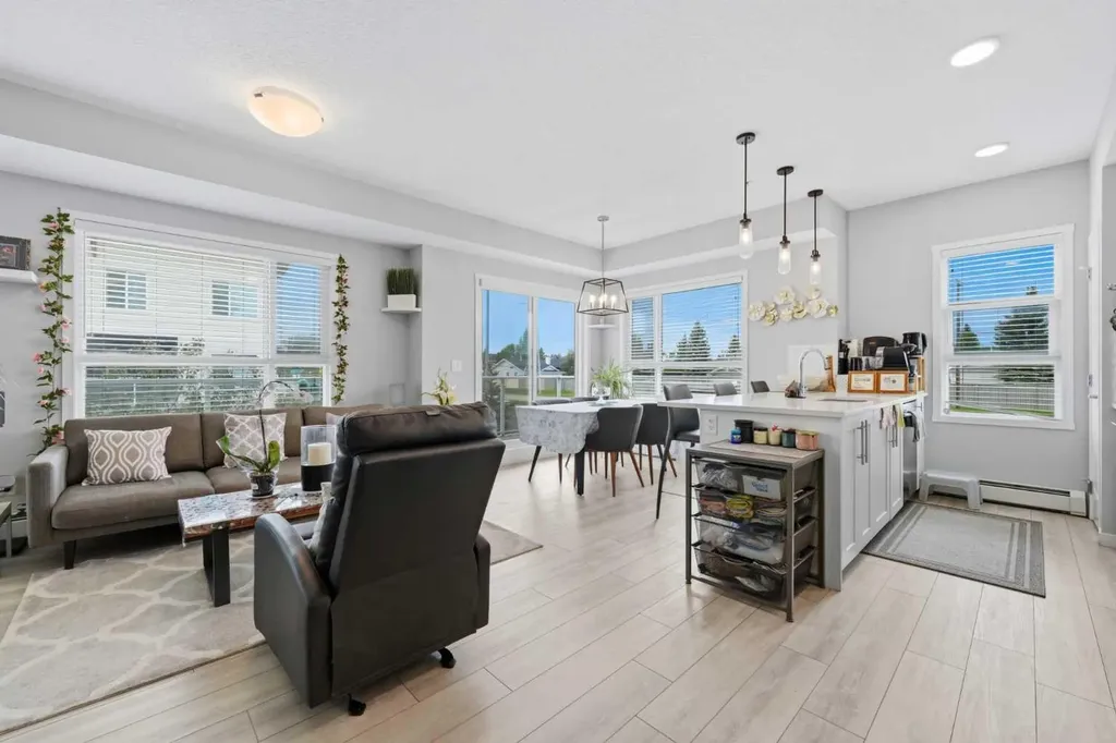 370 Harvest Hills Common NE Calgary AB T3K 2M8