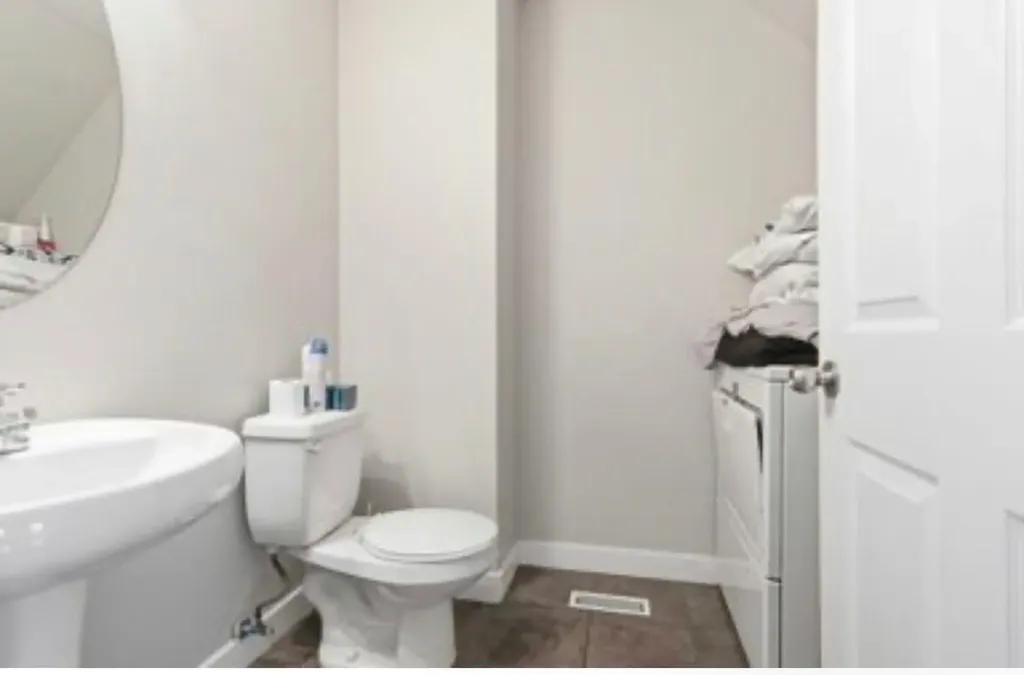 198 Fox Crescent Fort Mcmurray AB T9K 0C1