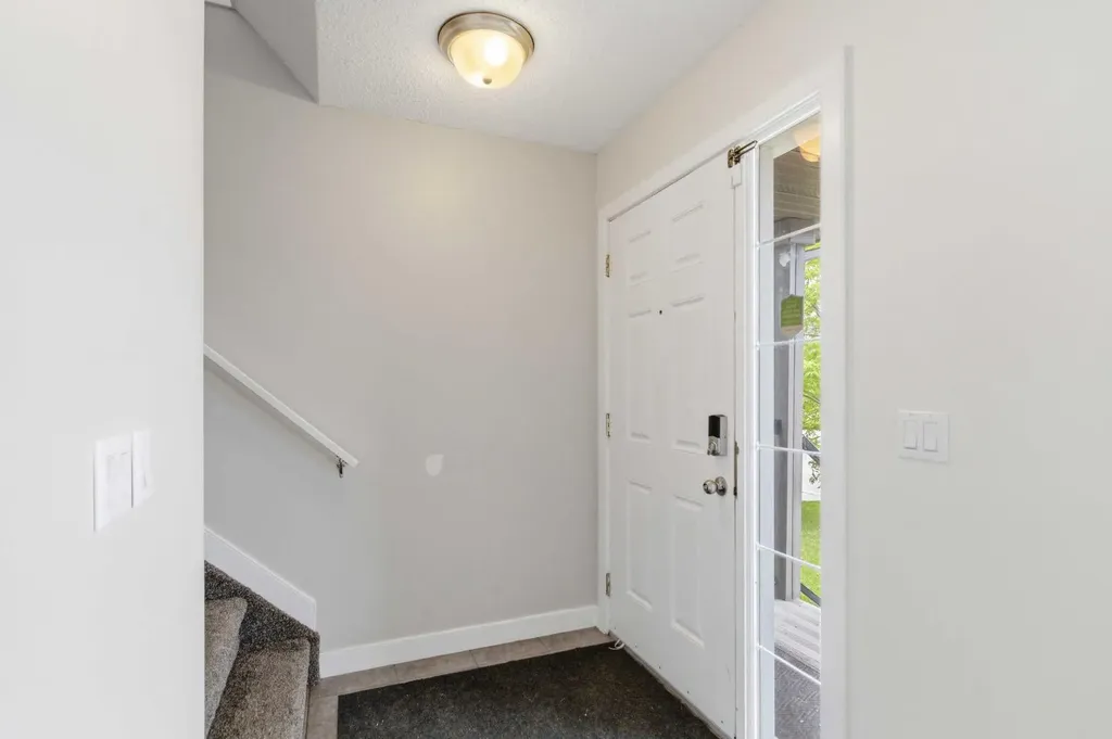 198 Fox Crescent Fort Mcmurray AB T9K 0C1