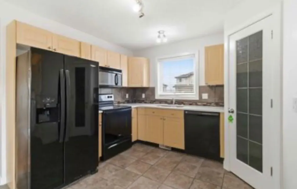198 Fox Crescent Fort Mcmurray AB T9K 0C1