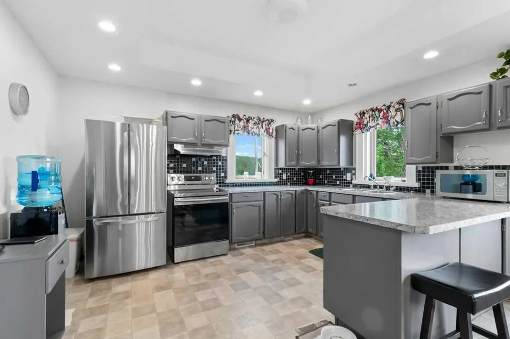 35321 Range Road 242 Rural Red Deer County AB T0M 0Y0