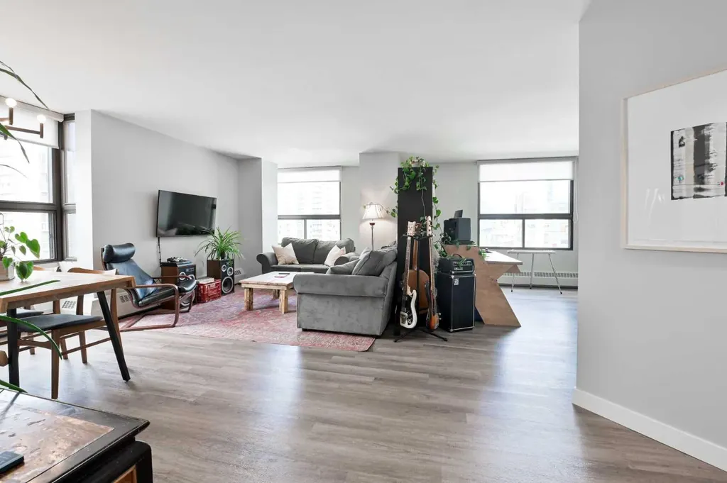1202 13 Avenue SW Calgary AB T3C 0T1