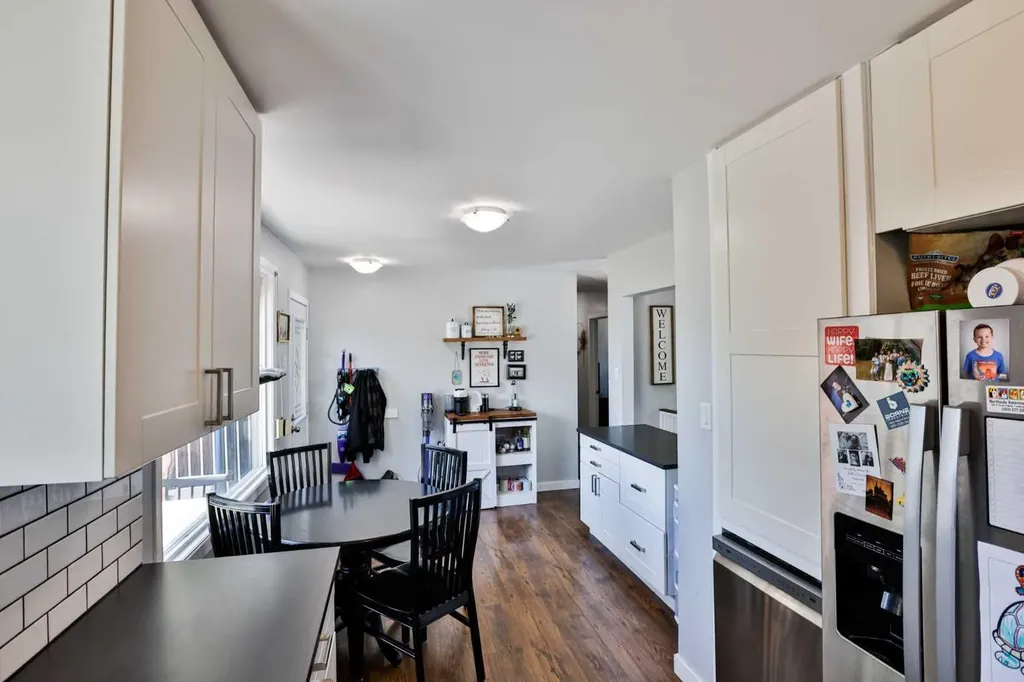 195 Laval Boulevard W Lethbridge AB T1J 4E2