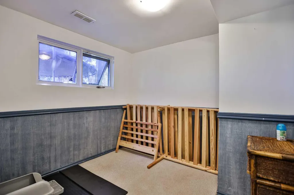 195 Laval Boulevard W Lethbridge AB T1J 4E2