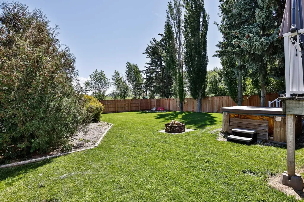195 Laval Boulevard W Lethbridge AB T1J 4E2