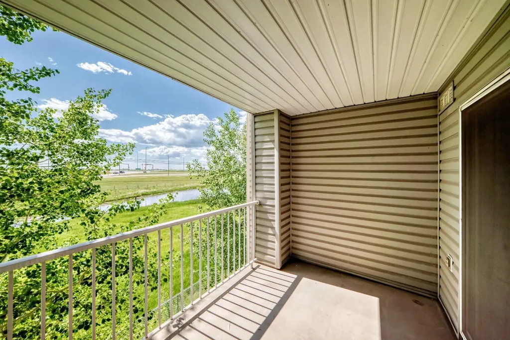1620 70 Street SE Calgary AB T2A 7Z2