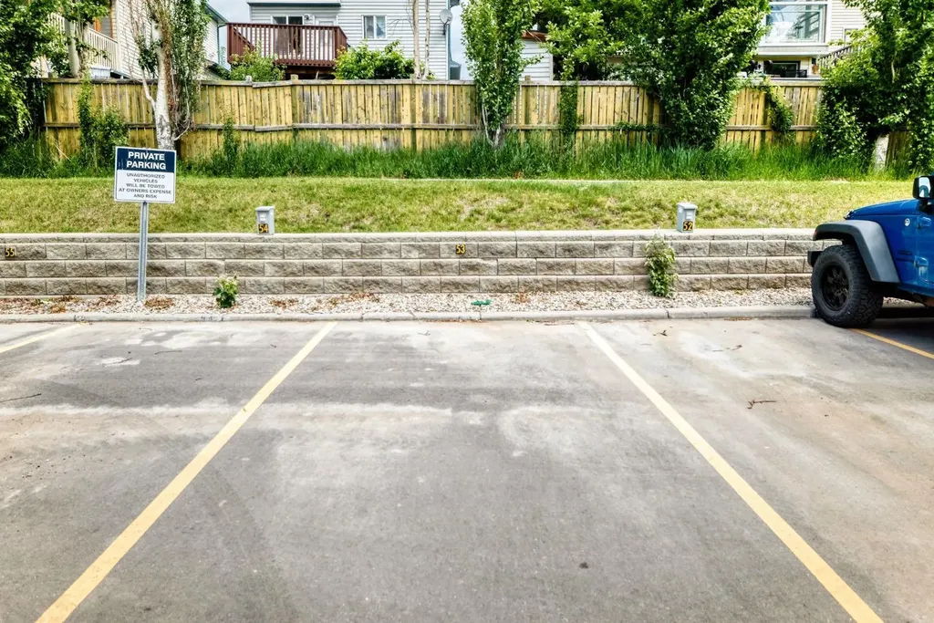 1620 70 Street SE Calgary AB T2A 7Z2