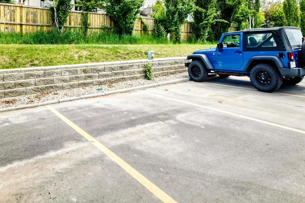 1620 70 Street SE Calgary AB T2A 7Z2