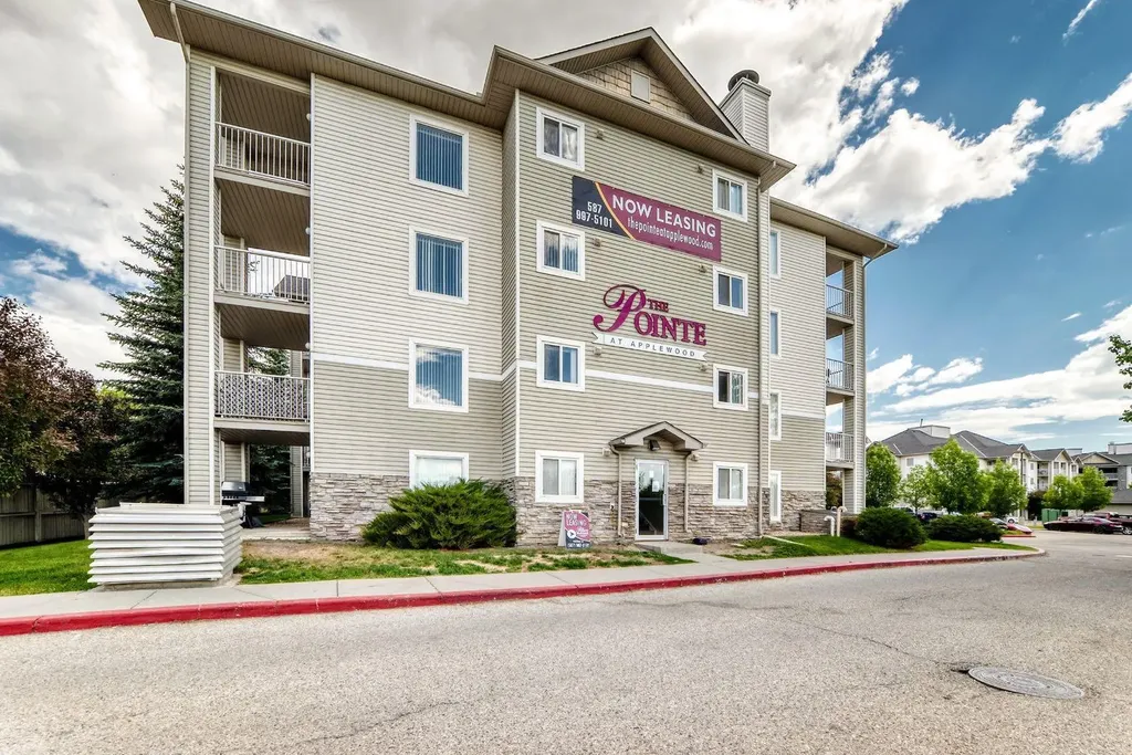 1620 70 Street SE Calgary AB T2A 7Z2