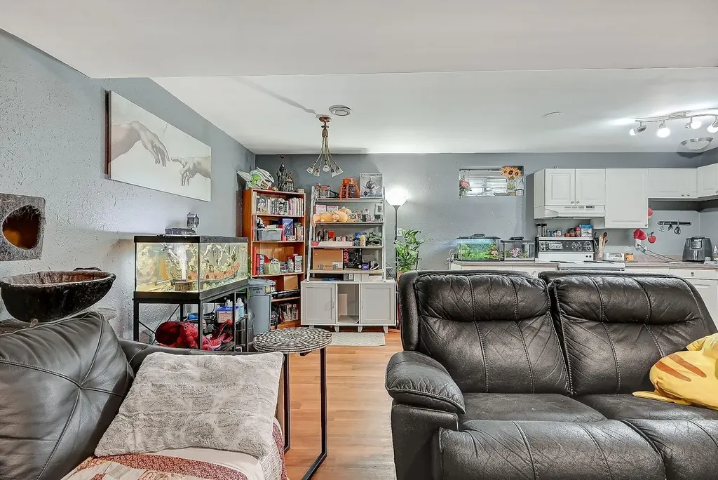 10036 107 Avenue Grande Prairie AB T8V 1L7