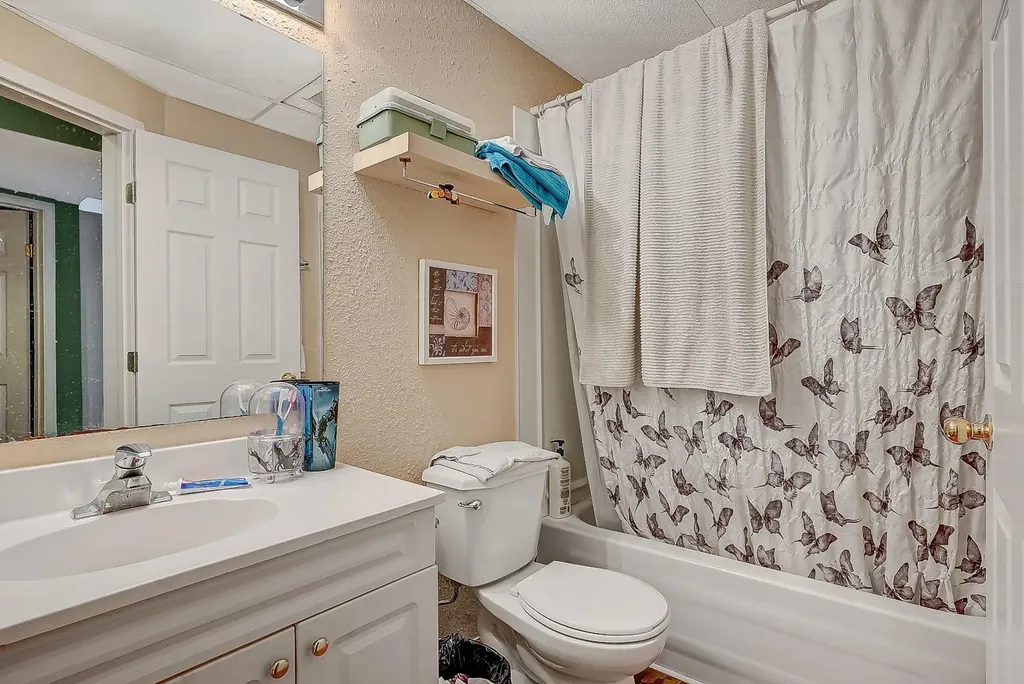 10036 107 Avenue Grande Prairie AB T8V 1L7