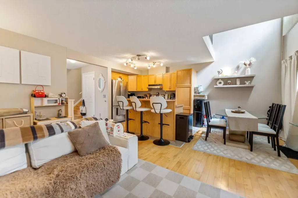 2323 Eversyde Avenue SW Calgary AB T2Y 4S4