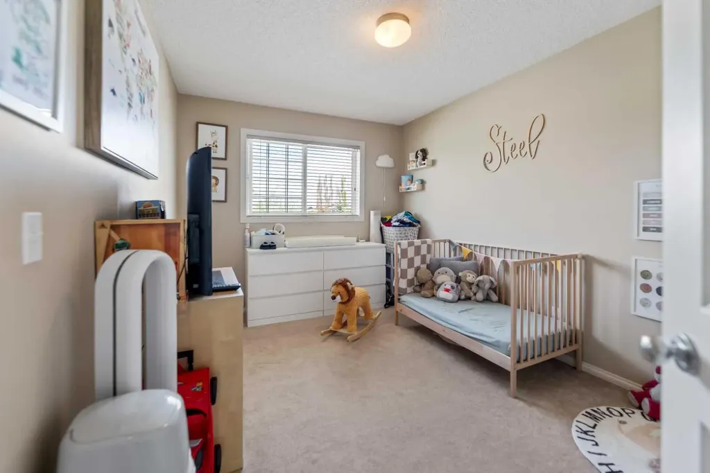 2323 Eversyde Avenue SW Calgary AB T2Y 4S4