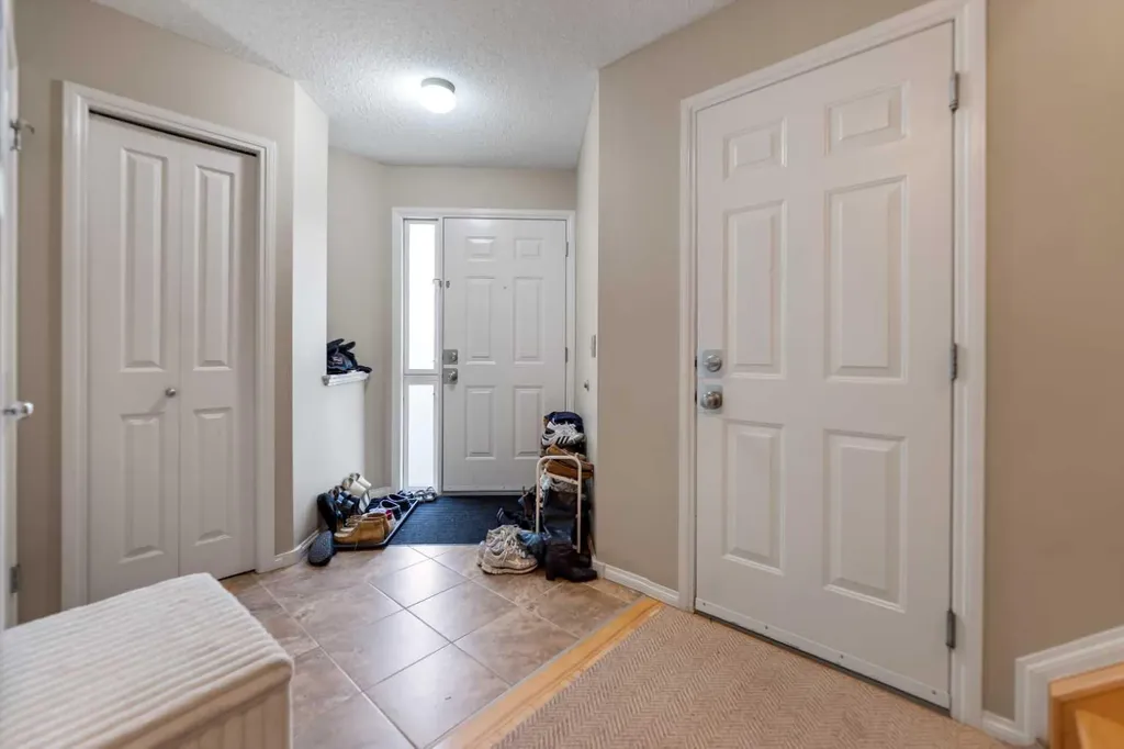 2323 Eversyde Avenue SW Calgary AB T2Y 4S4