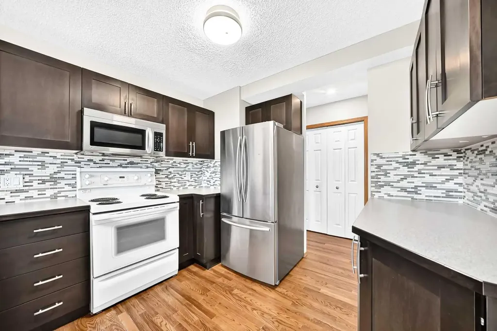 142 Quigley Close Cochrane AB T4C 1S4
