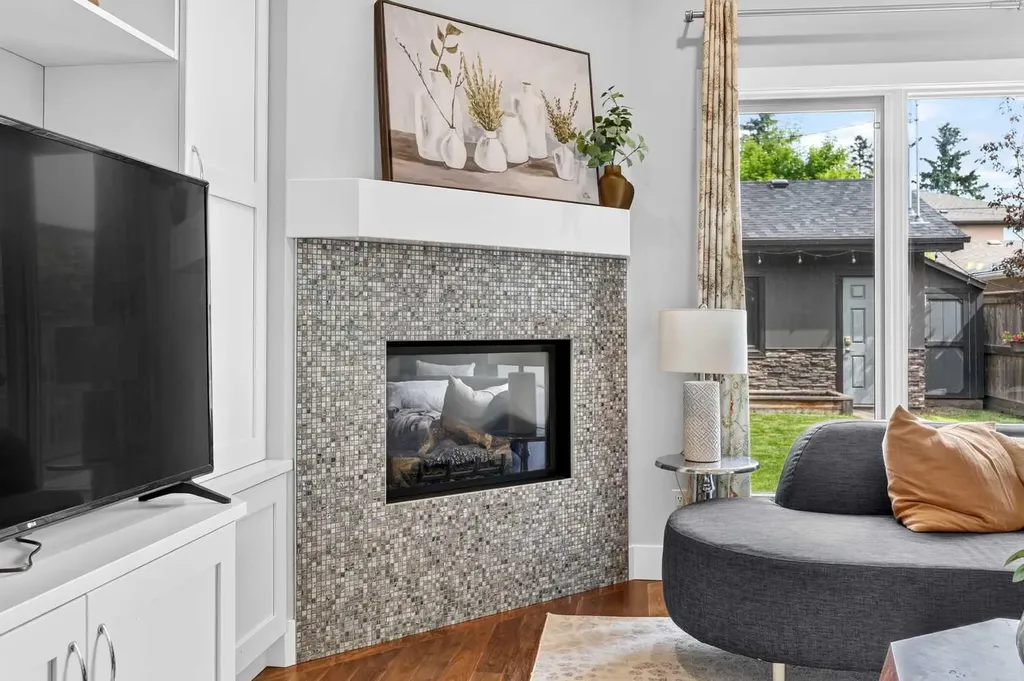 536 53 Avenue SW Calgary AB T2V 0B9