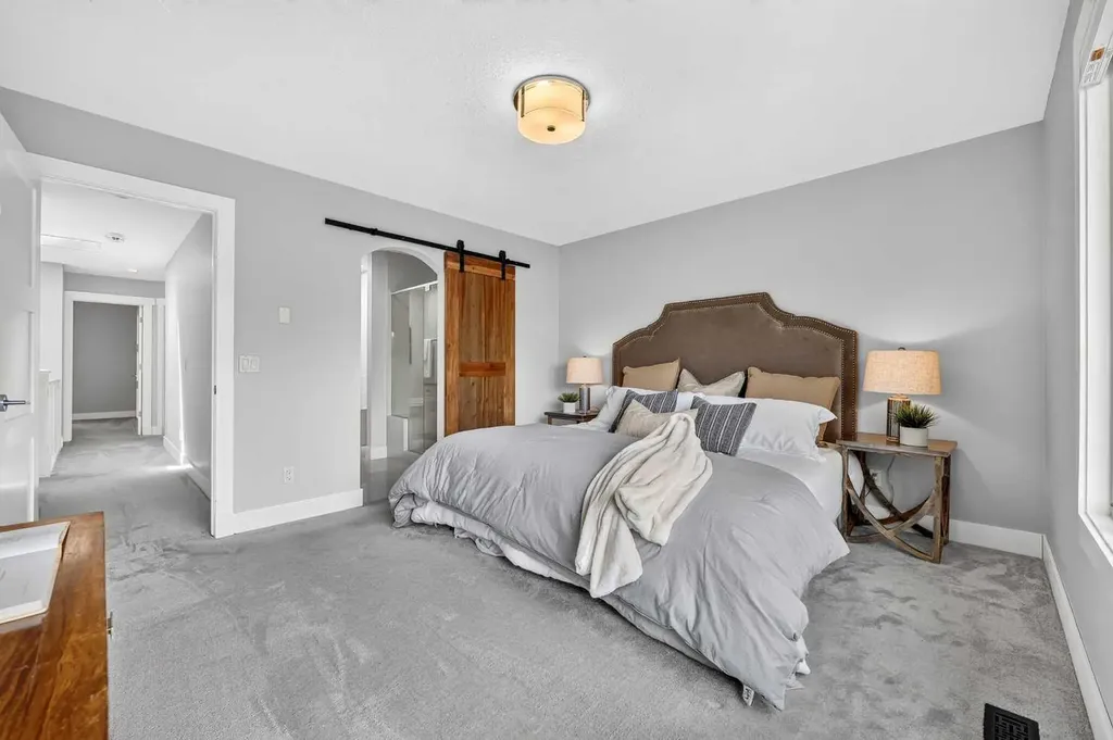 536 53 Avenue SW Calgary AB T2V 0B9