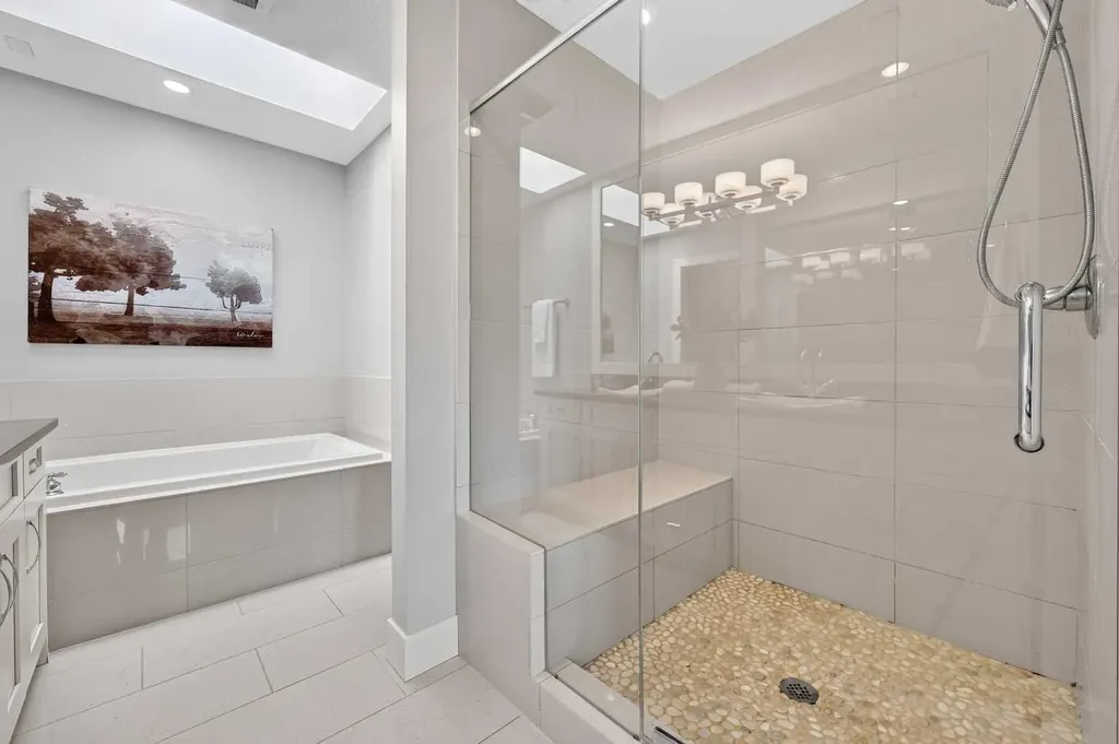 536 53 Avenue SW Calgary AB T2V 0B9