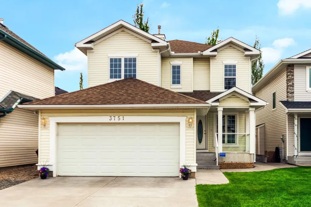3751 Douglas Ridge Link SE Calgary AB T2Z3H7