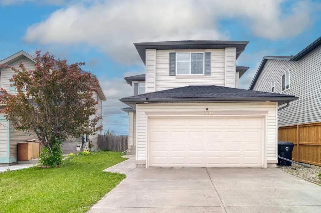 130 Somerglen Way SW Calgary AB T2Y 4B2