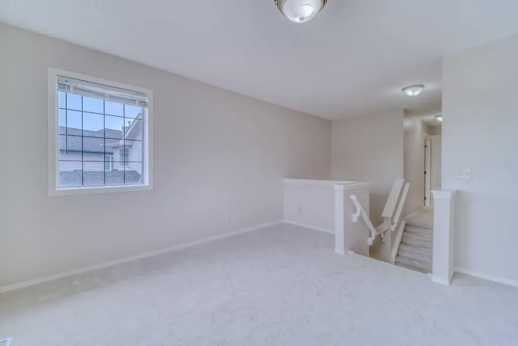 130 Somerglen Way SW Calgary AB T2Y 4B2