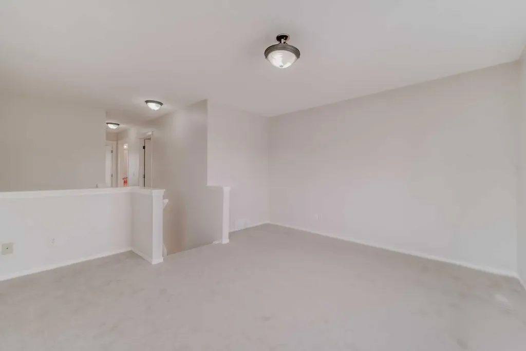 130 Somerglen Way SW Calgary AB T2Y 4B2