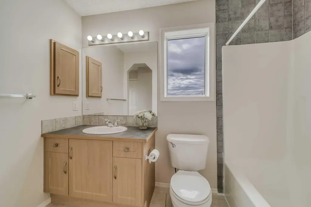 130 Somerglen Way SW Calgary AB T2Y 4B2