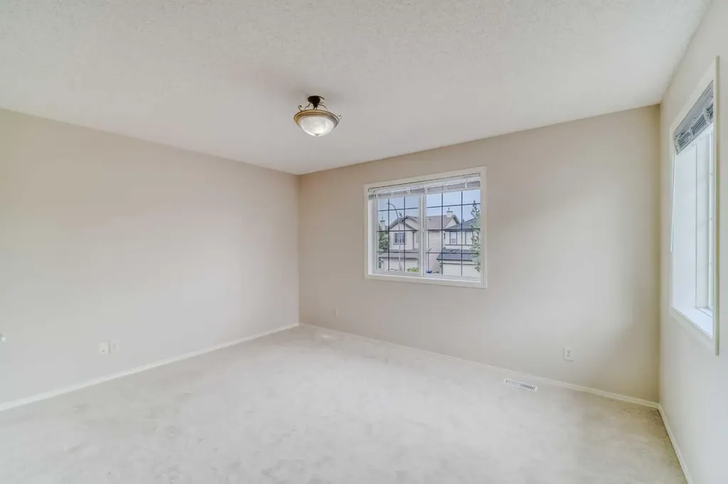 130 Somerglen Way SW Calgary AB T2Y 4B2