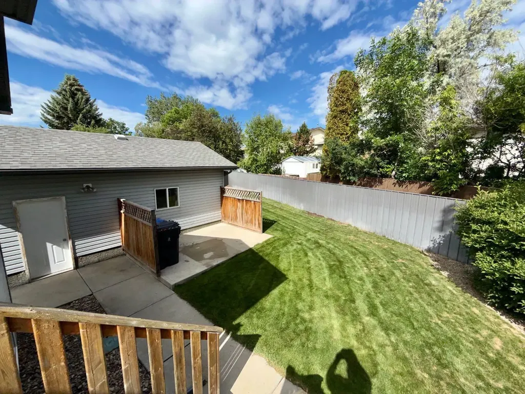 40 Micmac Court W Lethbridge AB T1K 7P9
