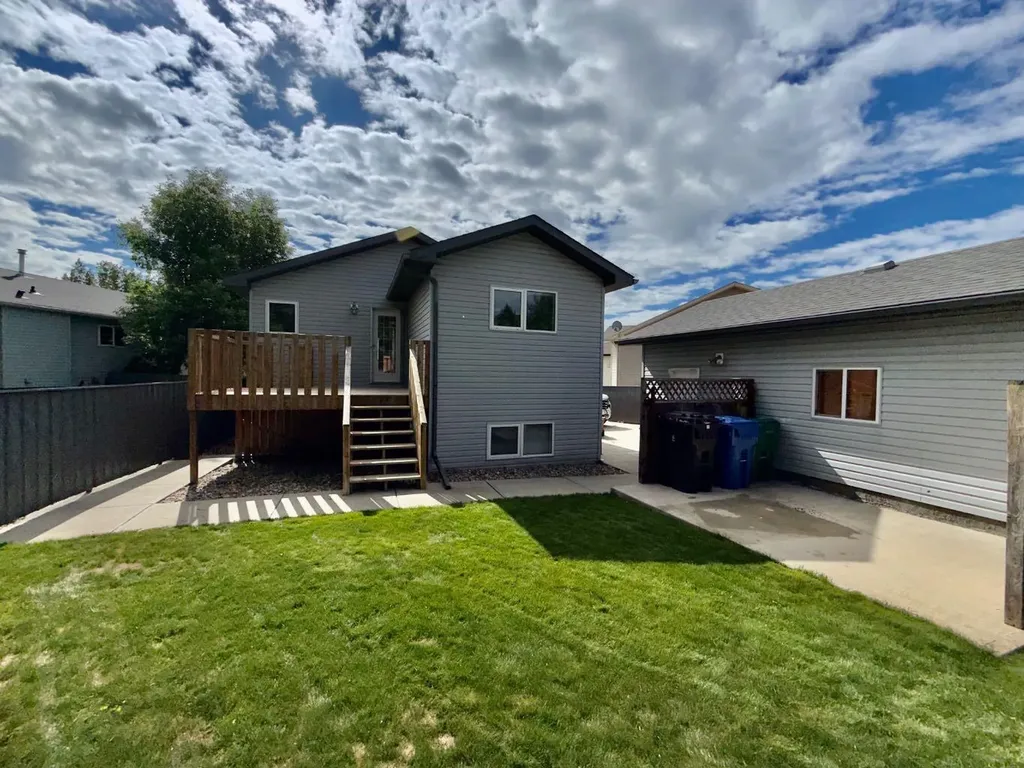 40 Micmac Court W Lethbridge AB T1K 7P9