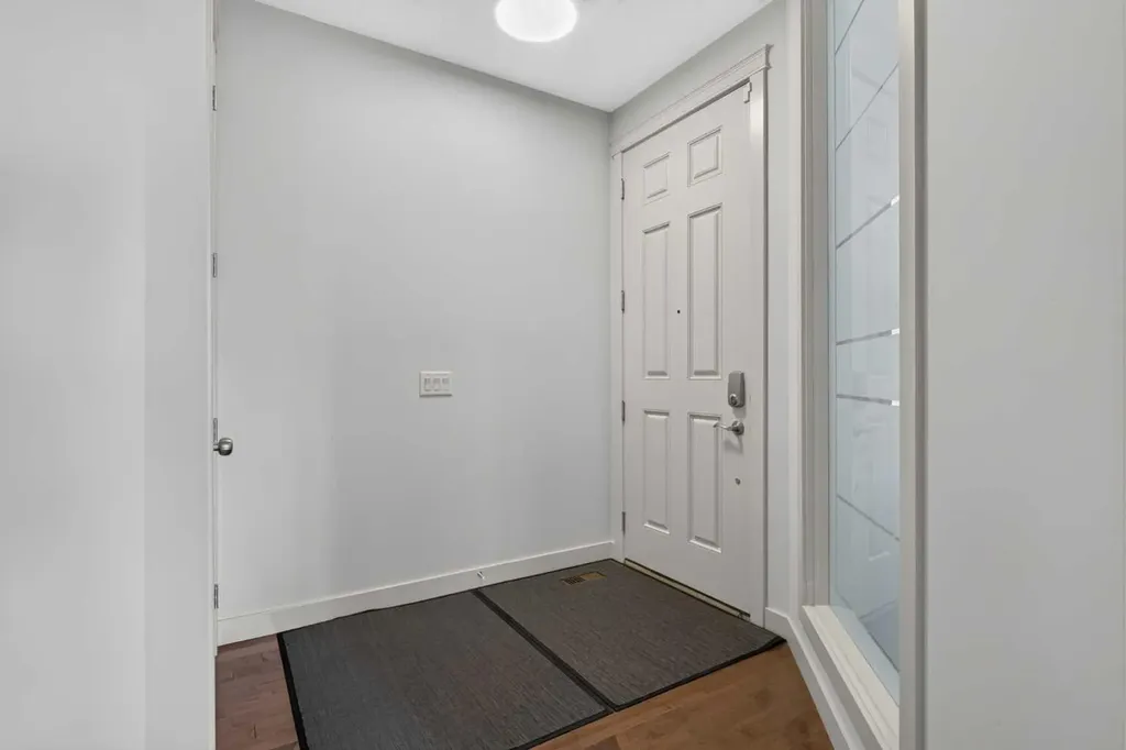 27 Pantego Avenue NW Calgary AB T3K 0C4
