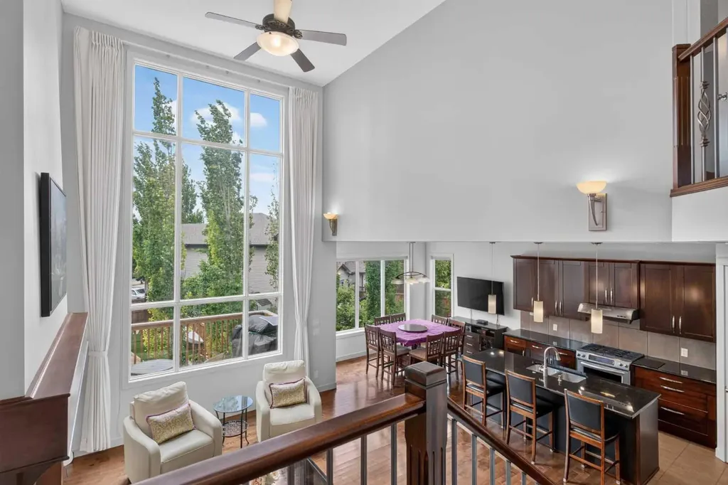 27 Pantego Avenue NW Calgary AB T3K 0C4