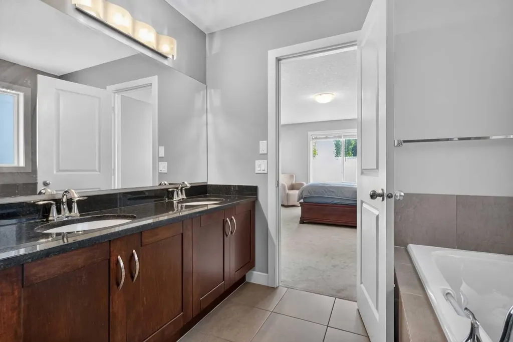 27 Pantego Avenue NW Calgary AB T3K 0C4