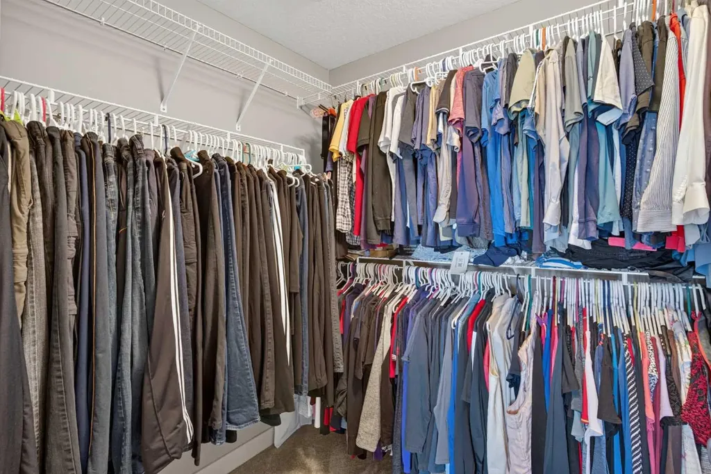 27 Pantego Avenue NW Calgary AB T3K 0C4