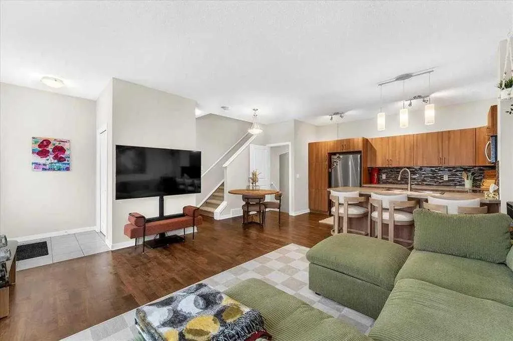 10 Auburn Bay Avenue SE Calgary AB T3M0P7