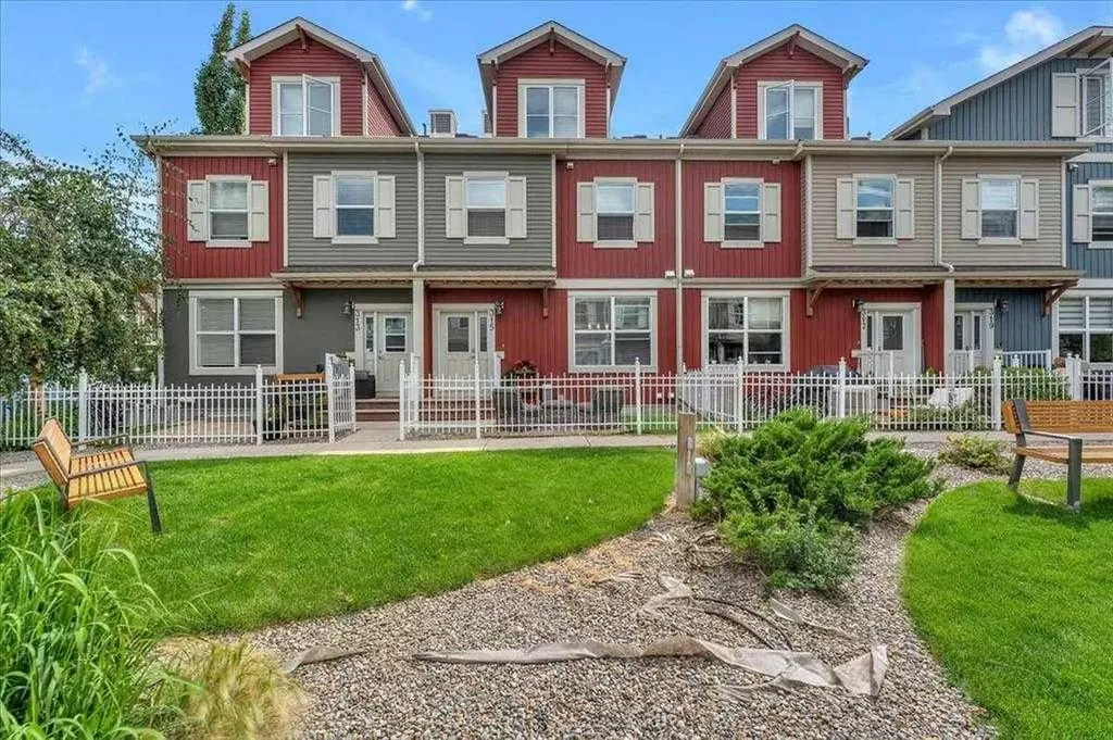 10 Auburn Bay Avenue SE Calgary AB T3M0P7