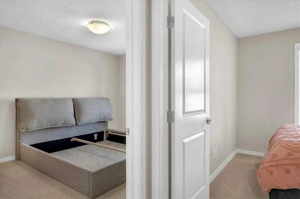 10 Auburn Bay Avenue SE Calgary AB T3M0P7